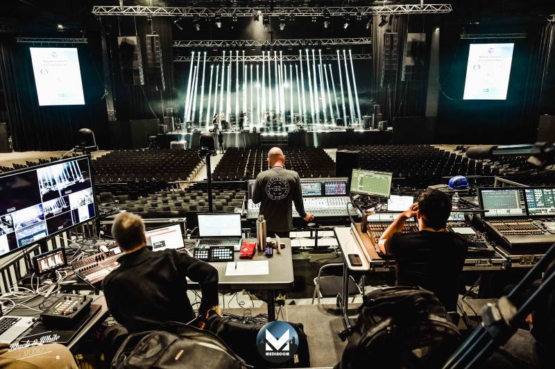 Concert RADIO JM avec ISHAY RIBO le Dôme de Marseille.