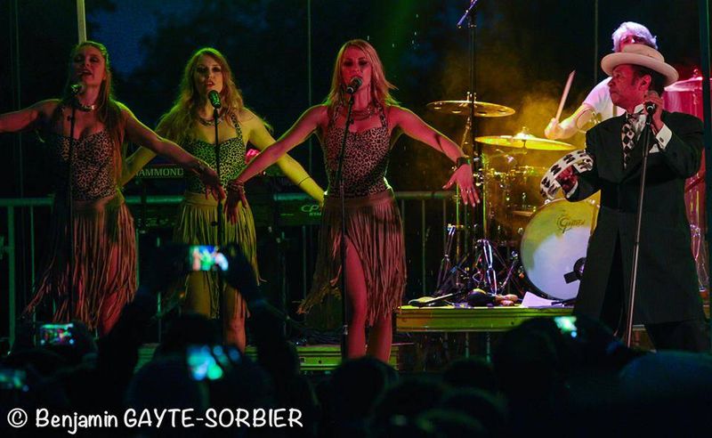 Scène de concert à Marseille