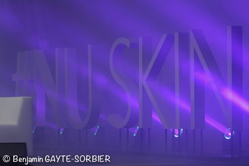Convention de NU SKIN au Palais des Sports de Marseille