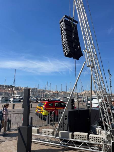 Prestation technique du carnaval Ville de Marseille le 6 Mai 2023 devant l'hôtel de Ville