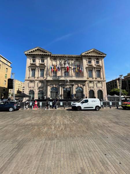 Prestation technique du carnaval Ville de Marseille le 6 Mai 2023 devant l'hôtel de Ville