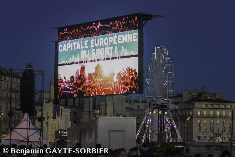 cérémonie d'ouverture marseille capitale européenne du sport location écran plein jour vieux-port marseille