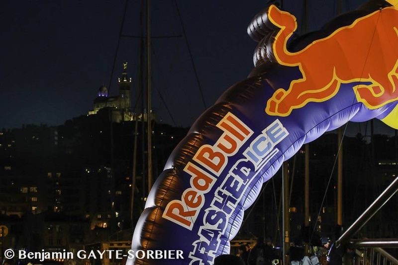 cérémonie d'ouverture marseille capitale européenne du sport red bull crashed ice vieux-port marseille