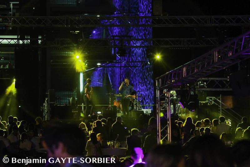 Clôture du Son des Guitares sur l'esplanade du Mucem à Marseille