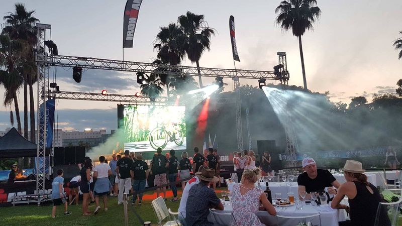 Scène équipée événement sportif à Nice