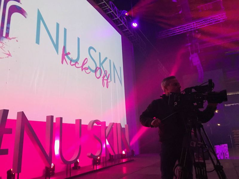 Convention de NU SKIN au Palais des Sports de Marseille