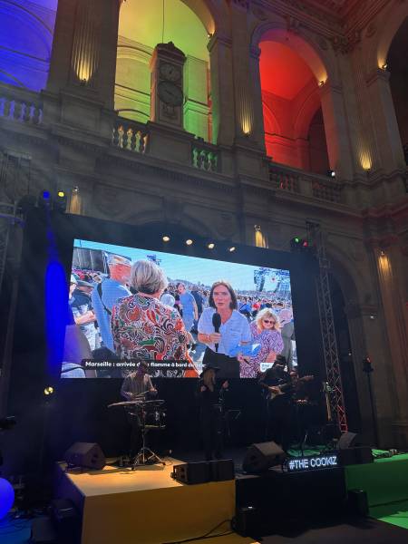Soirée au Palais de la Bourse Arrivée de La Flamme Le 8 mai 2024