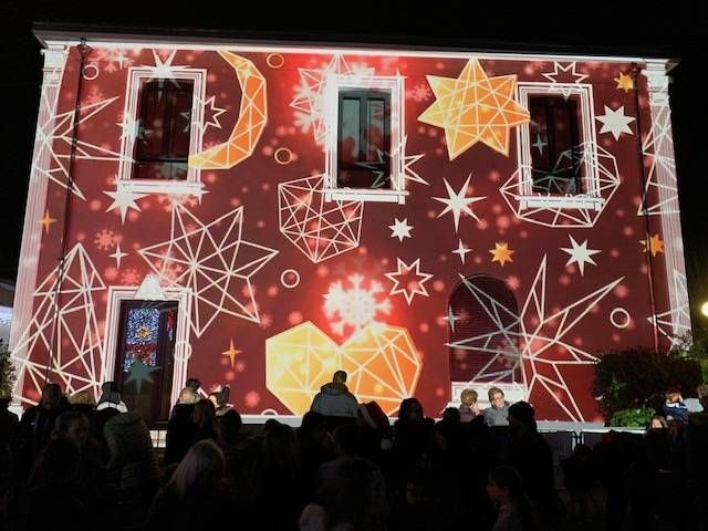 Mapping vidéo sur la façade de la mairie 9/10 Marseille