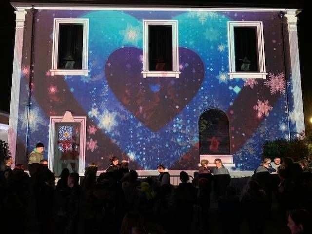 Mapping vidéo sur la façade de la mairie 9/10 Marseille