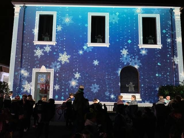 Mapping vidéo sur la façade de la mairie 9/10 Marseille