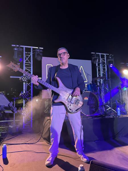 Les Régalades au Novotel Marseille le 7 mai 2025 avec le groupe LOLA
