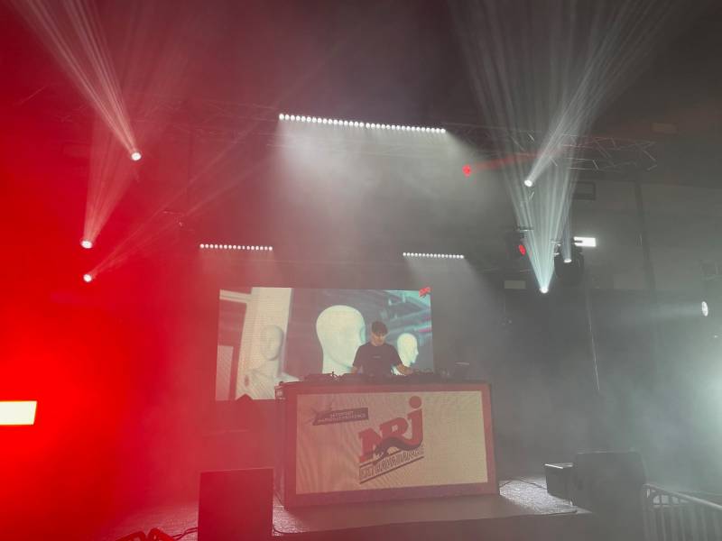 Prestation technique globale NRJ EXTRAVADANCE avec Feder et Boris Way a L'Aeroport Marseille