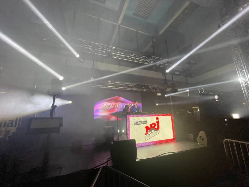 Prestation technique globale NRJ EXTRAVADANCE avec Feder et Boris Way a L'Aeroport Marseille