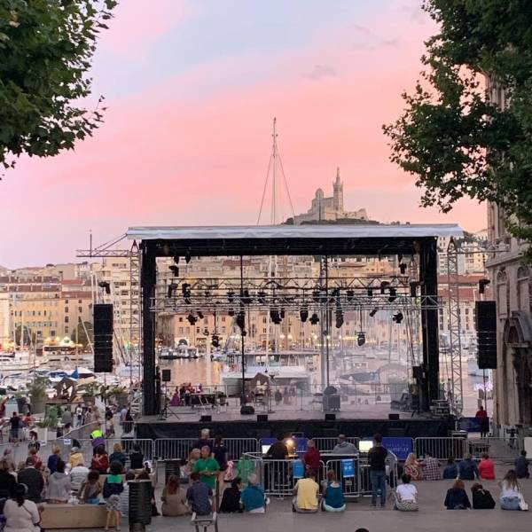 Offre d'emploi Technico-commercial (e) prestations techniques son, lumière, vidéo