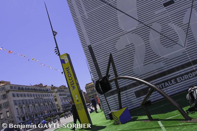 cube M location matériel lumière vieux-port marseille