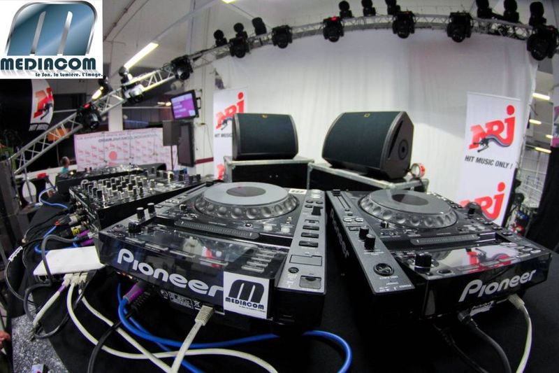 Concert NRJ EXTRAVADANCE avec Joachim GARRAUD à l'aéroport MP2 Marseille Provence