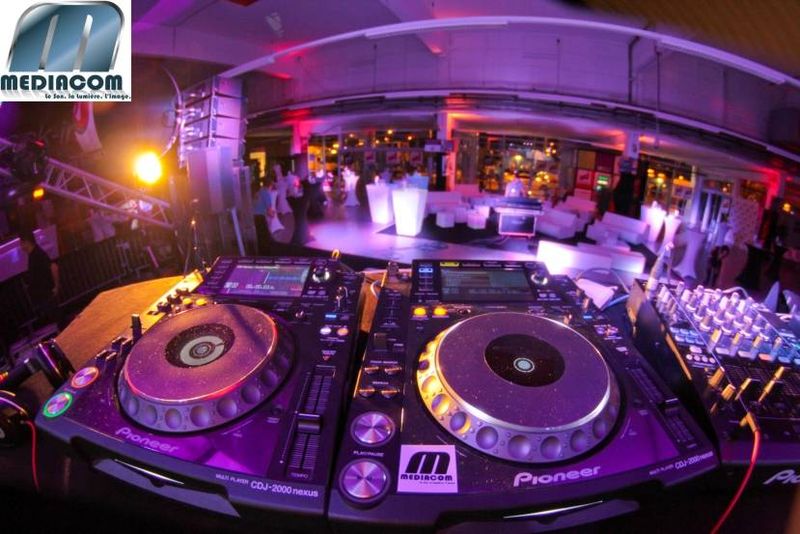 Concert NRJ EXTRAVADANCE avec Joachim GARRAUD à l'aéroport MP2 Marseille Provence