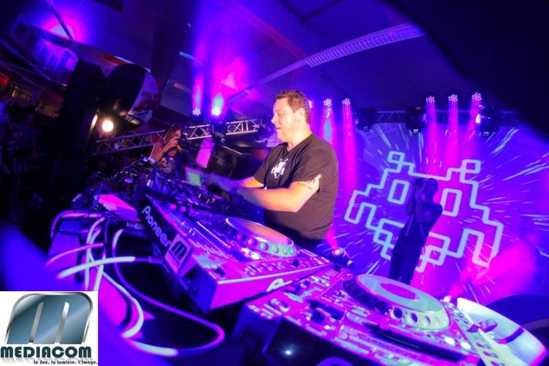 Concert NRJ EXTRAVADANCE avec Joachim GARRAUD à l'aéroport MP2 Marseille Provence