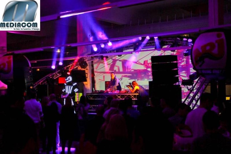 Concert NRJ EXTRAVADANCE avec Joachim GARRAUD à l'aéroport MP2 Marseille Provence